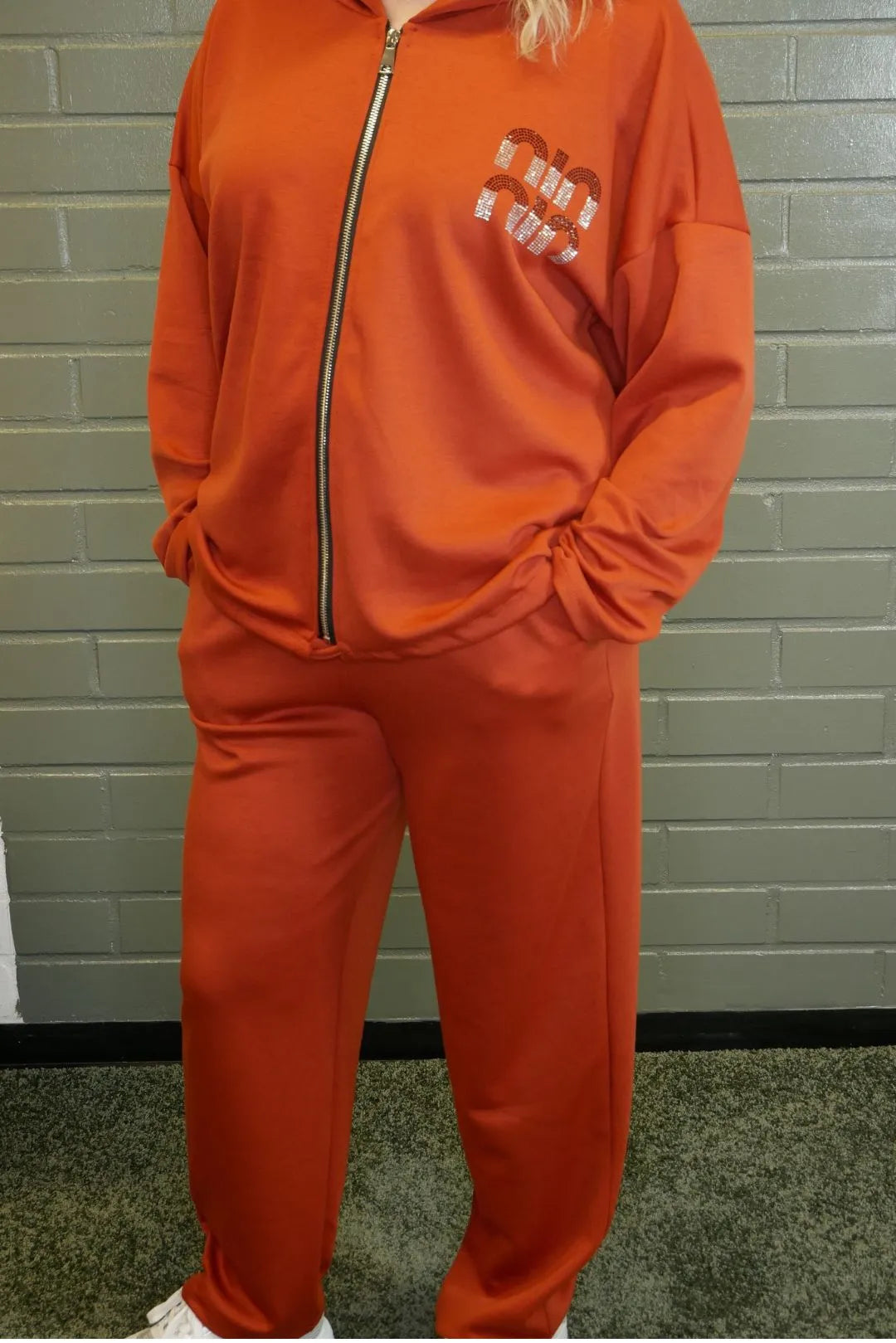 Collegeasu Outi