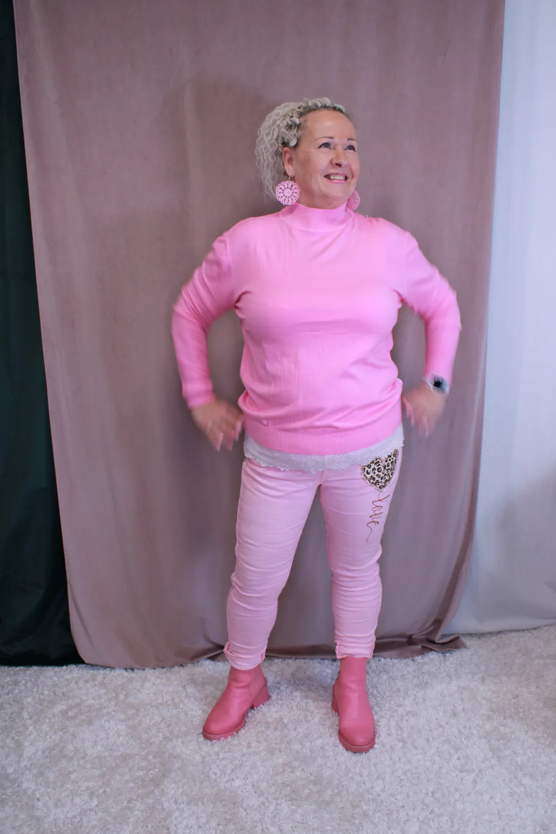 Ohut neulepaita Mirva