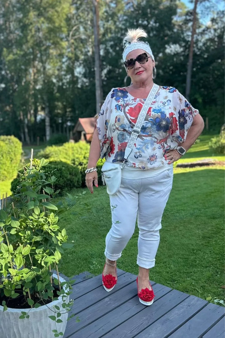 Silkkipaita resorilla Taina