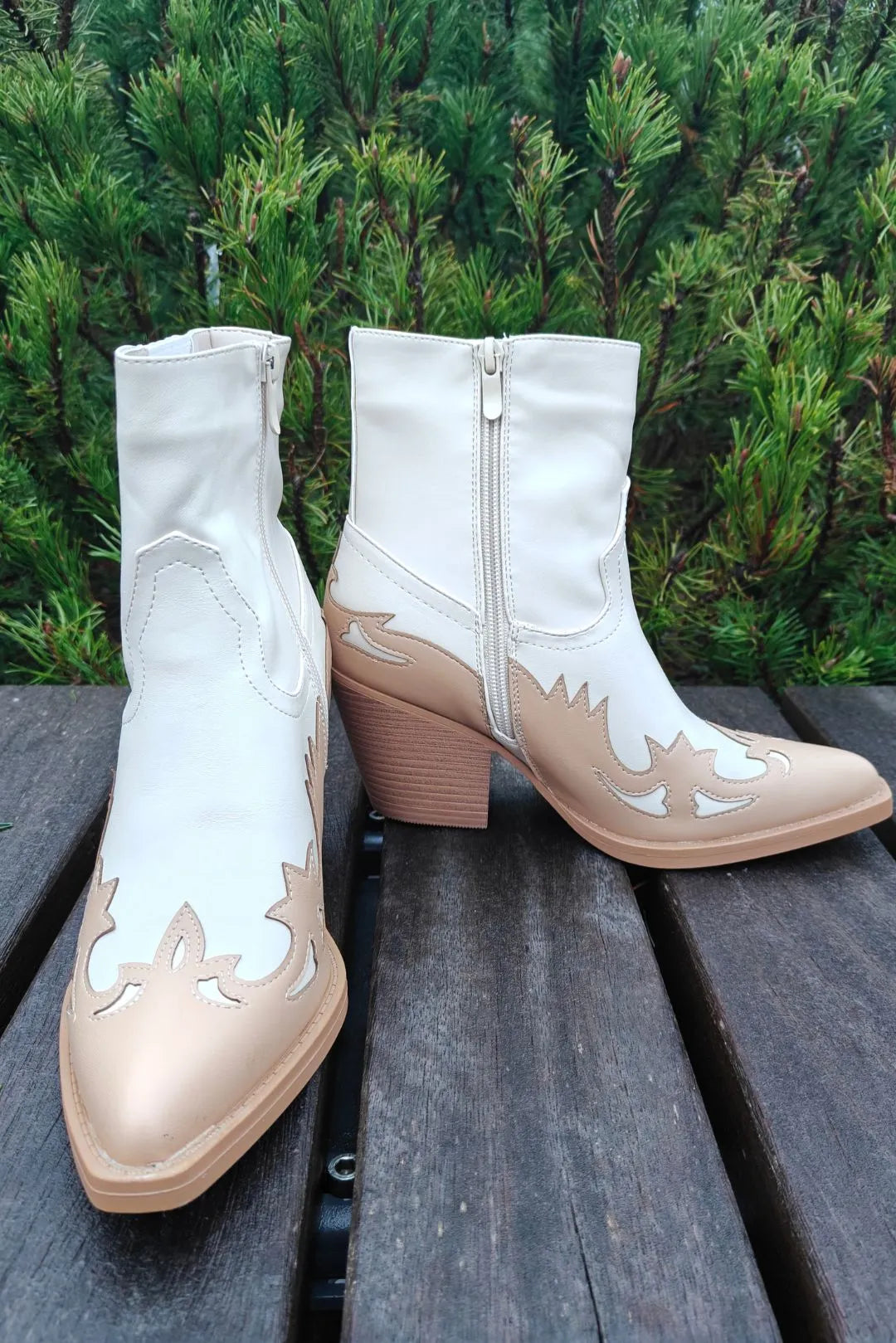 Bootsit Karita