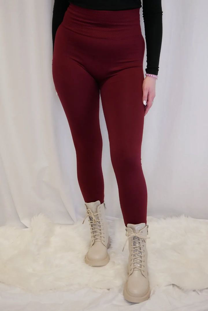 Legginsit