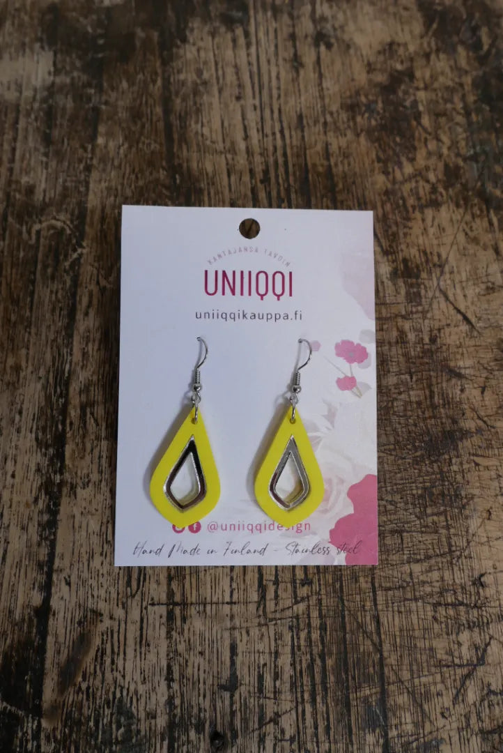 Korvakorut Nelli // Uniiqqi- design