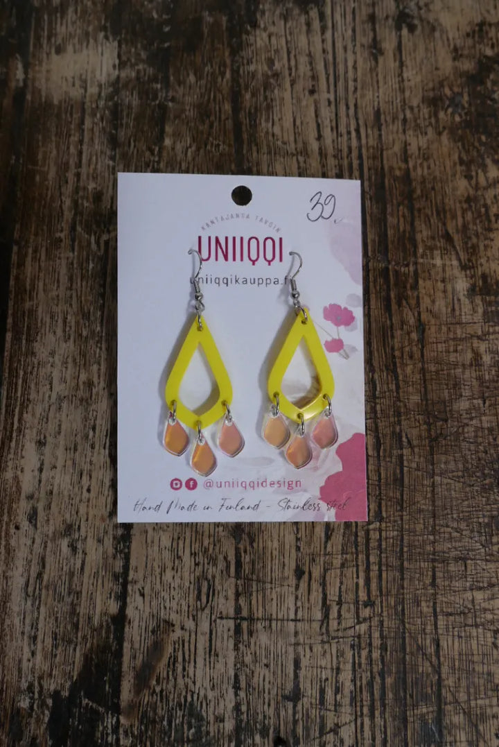 Korvakorut Iiris // Uniiqqi- design