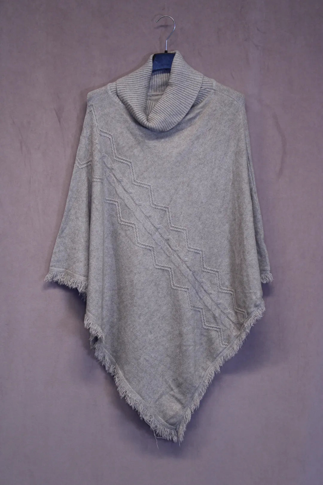Poncho Janina